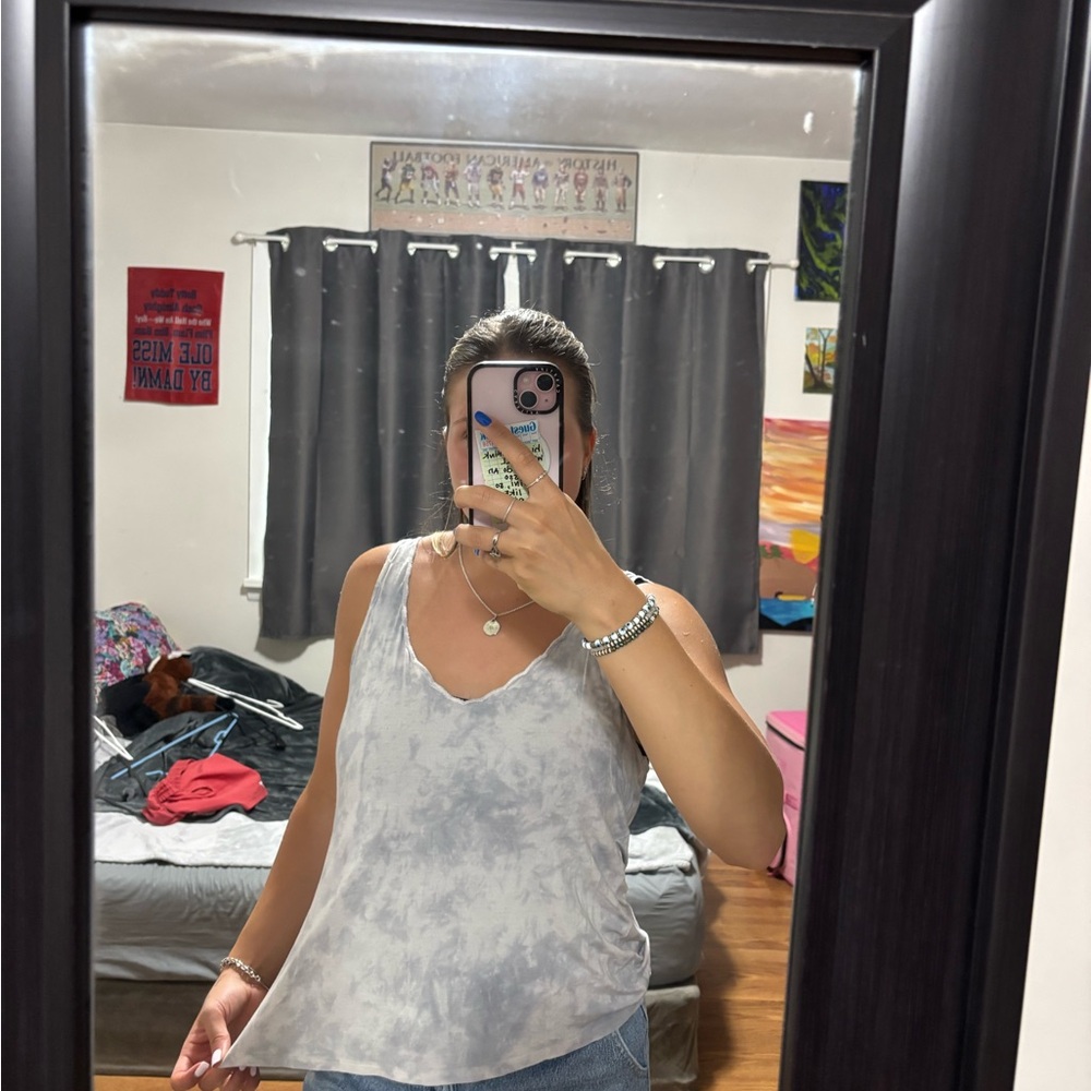 American Eagle Outfitters Gray and White Tank Top